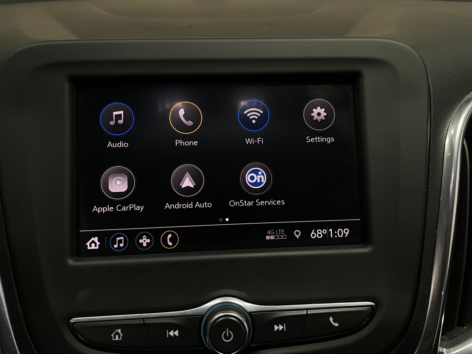 Thumbnail: 2021 Chevrolet Equinox - 4