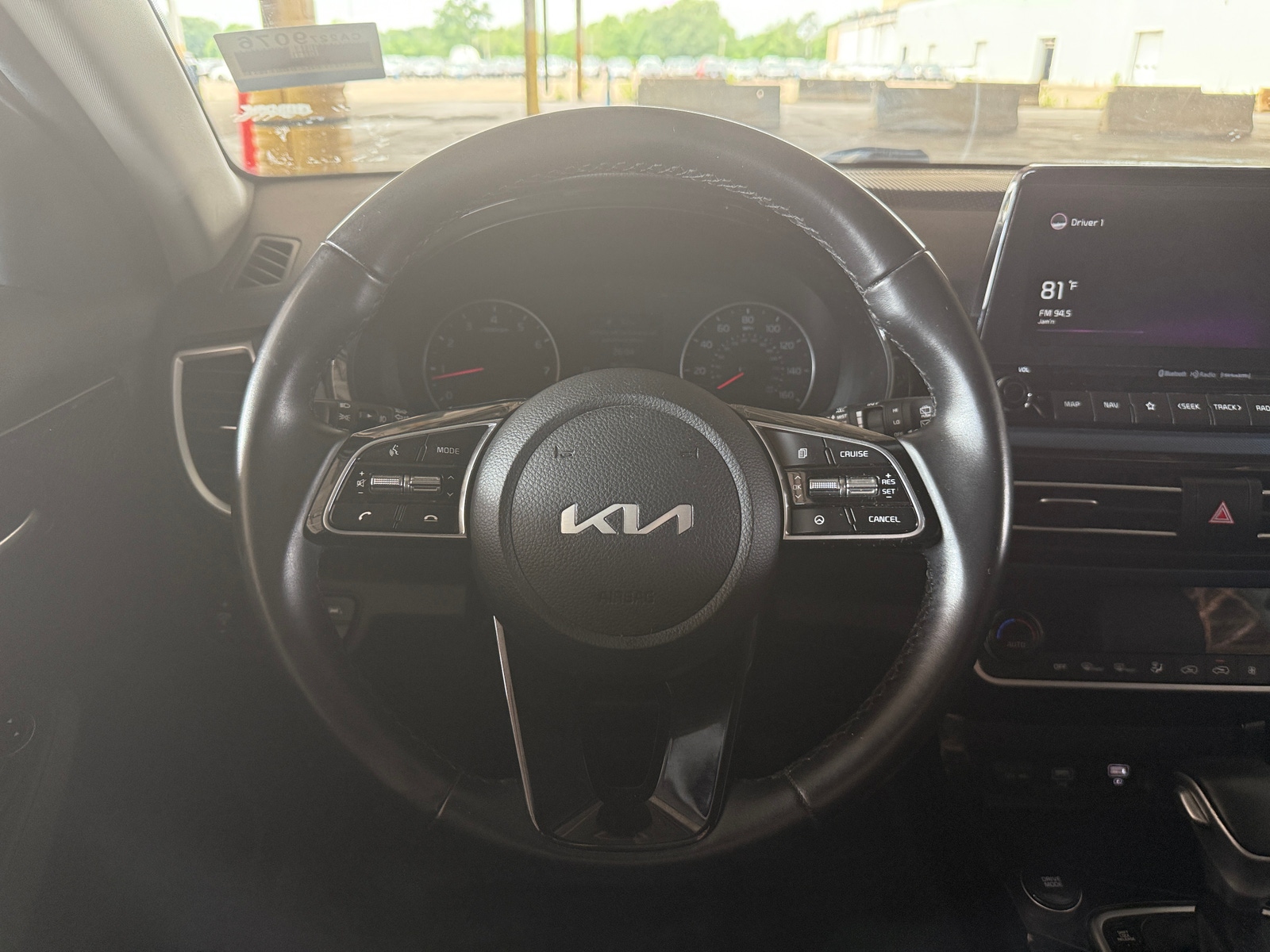 Thumbnail: 2022 Kia Seltos - 5