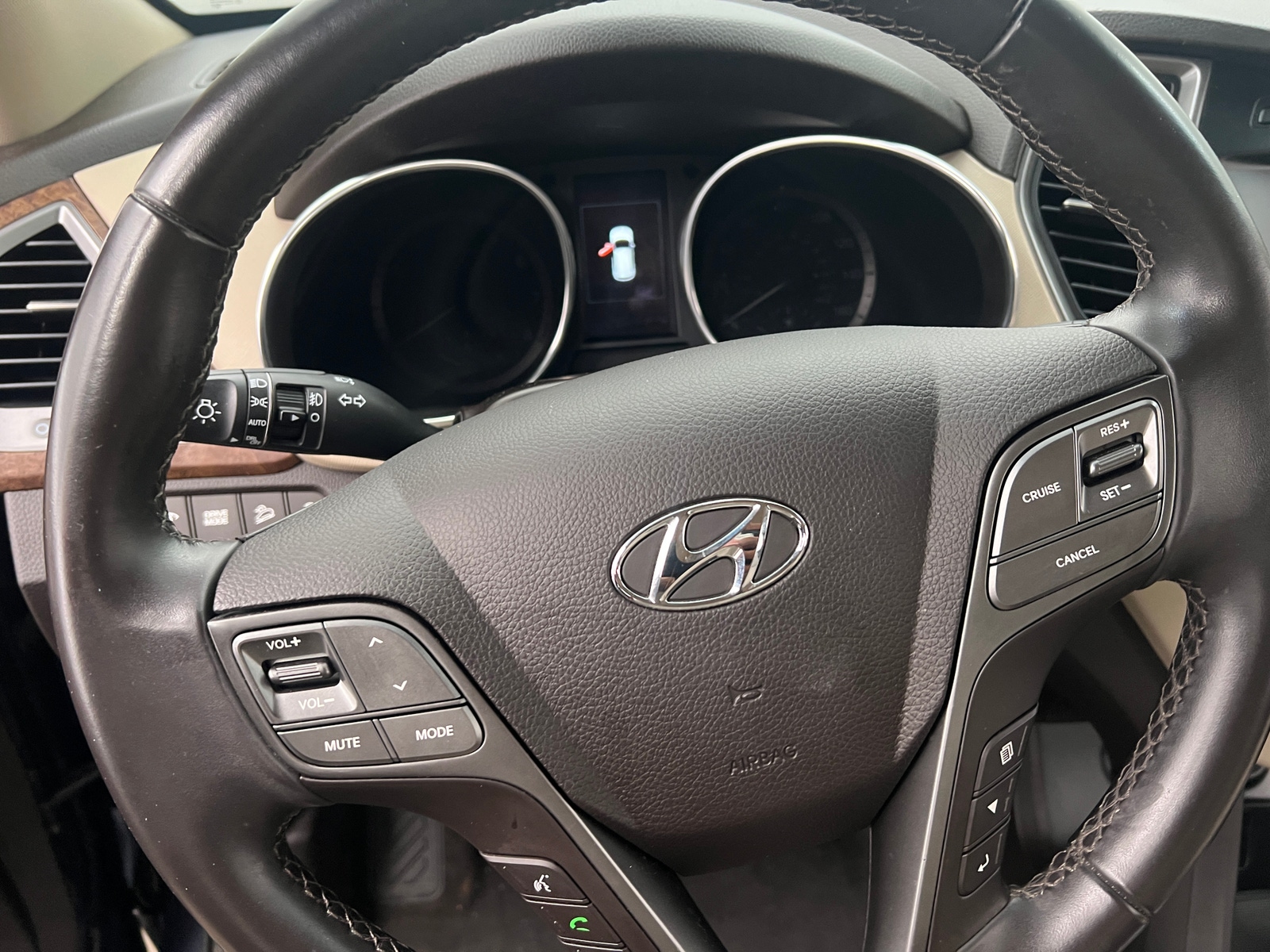 Thumbnail: 2018 Hyundai Santa Fe - 4