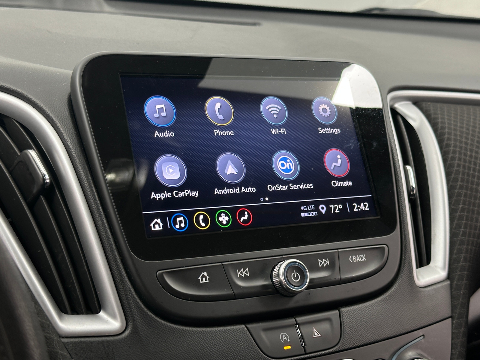 Thumbnail: 2023 Chevrolet Malibu - 4