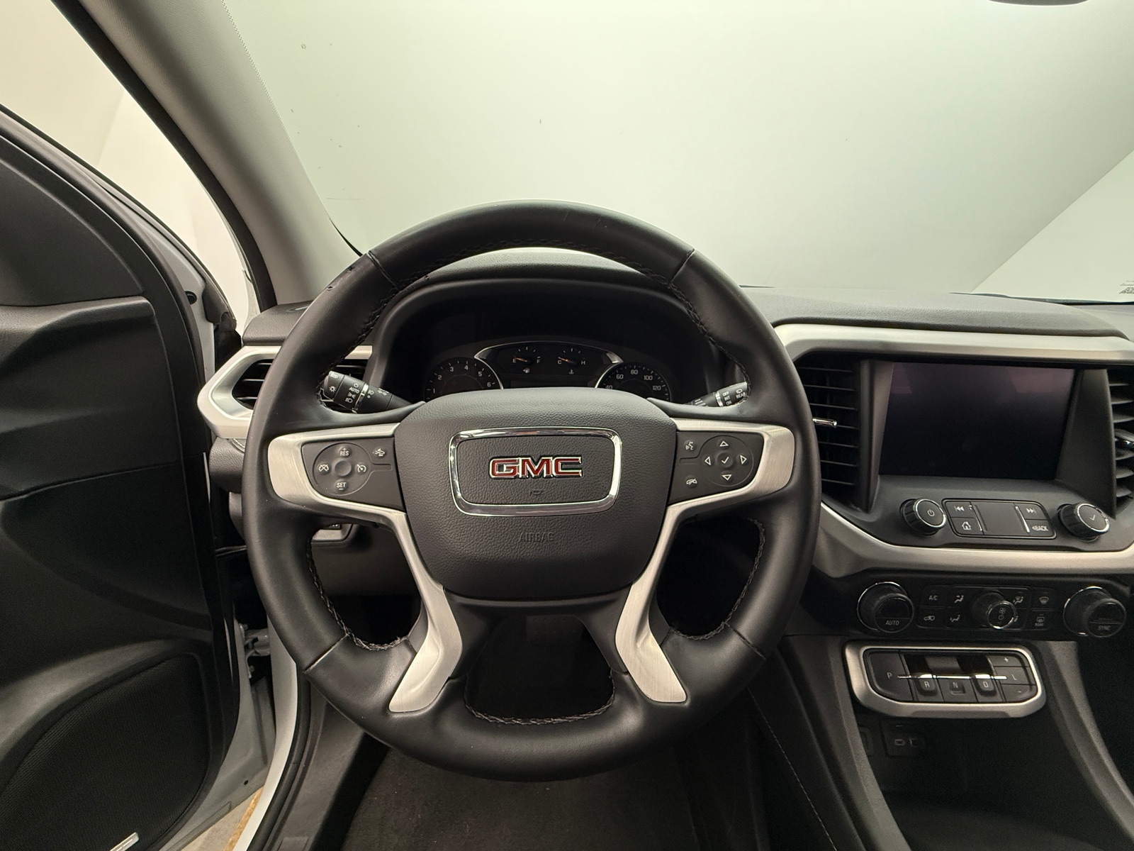 Thumbnail: 2023 GMC Acadia - 5