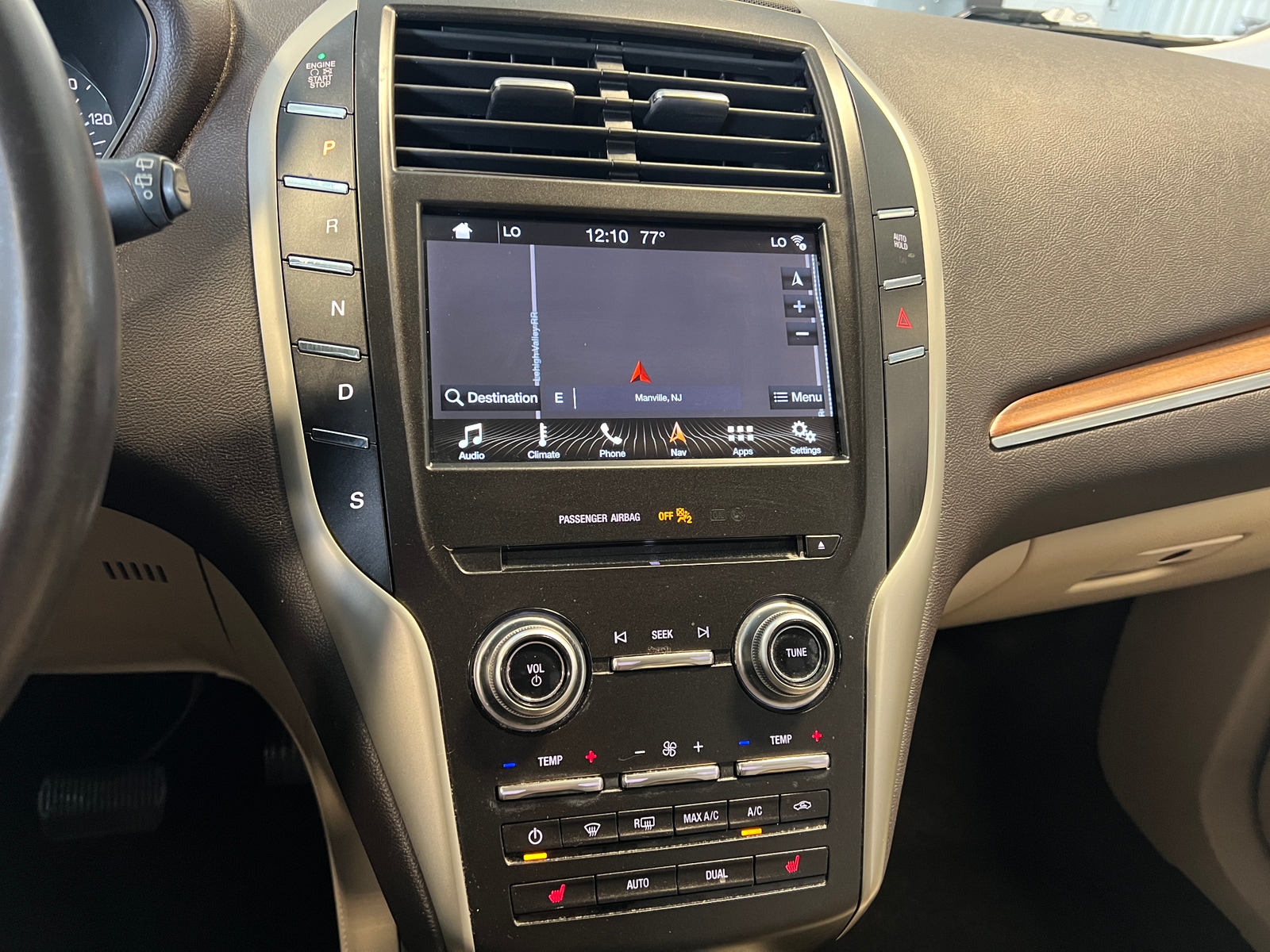 Thumbnail: 2019 Lincoln MKC - 3