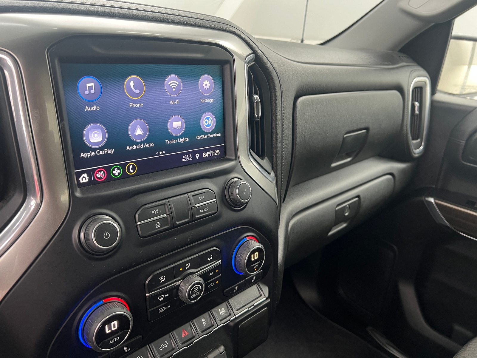 Thumbnail: 2020 Chevrolet Silverado 1500 - 4
