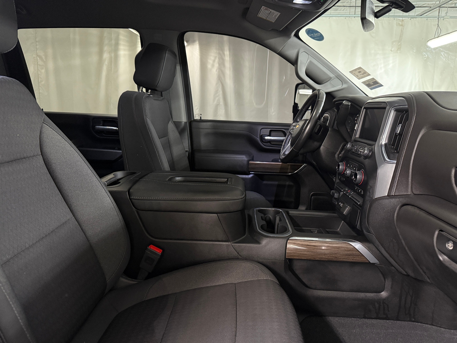 Thumbnail: 2022 Chevrolet Silverado 2500 - 2