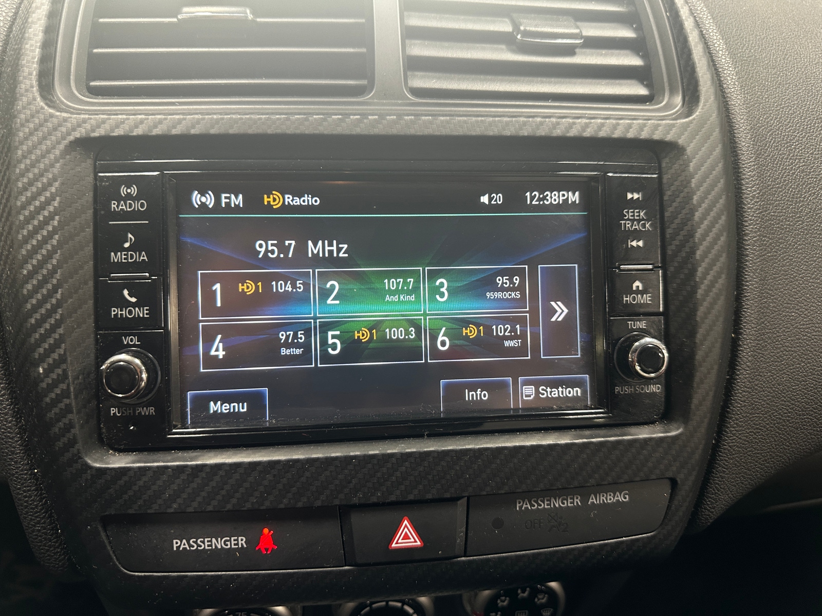 Thumbnail: 2024 Mitsubishi Outlander Sport - 4