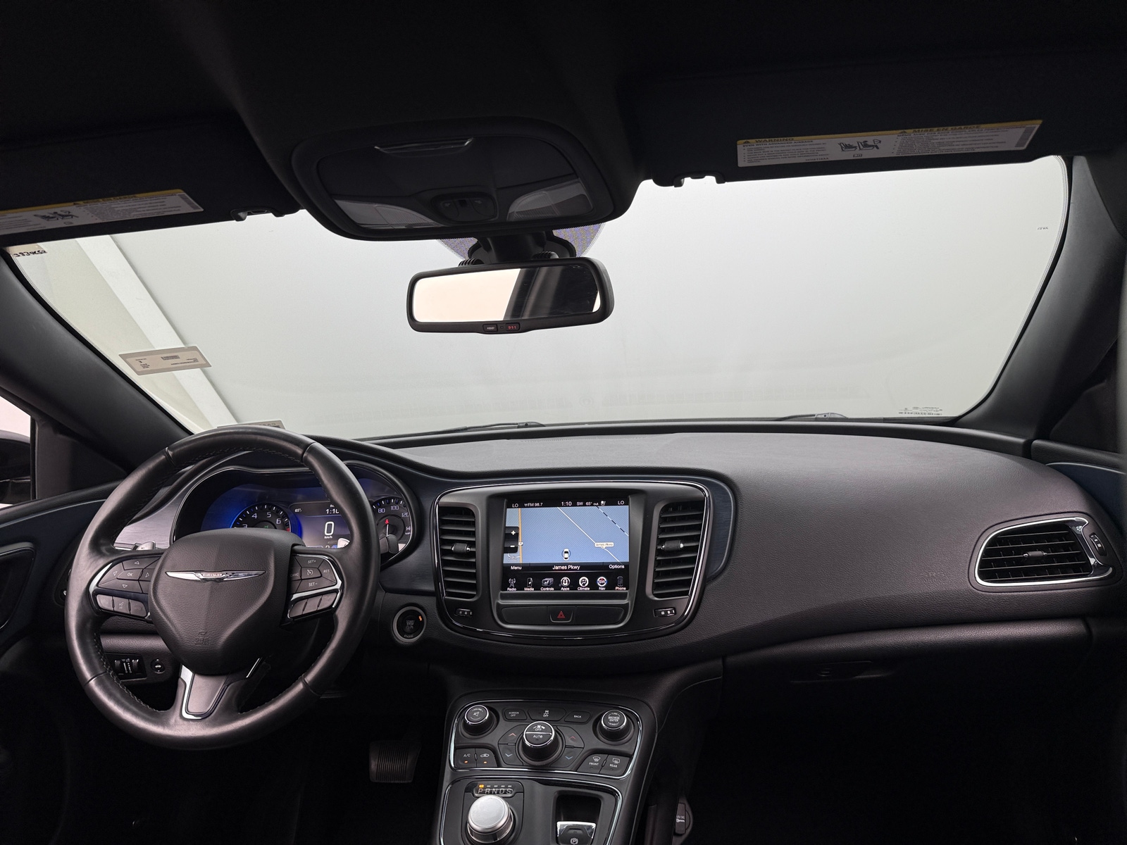 Thumbnail: 2016 Chrysler 200 - 2