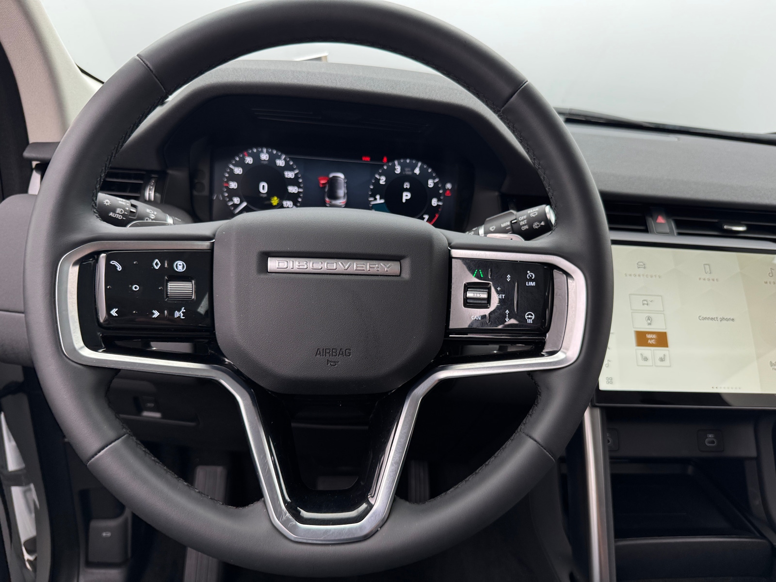 Thumbnail: 2024 Land Rover Discovery Sport - 4