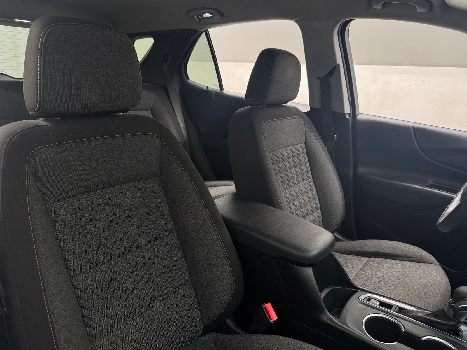 Thumbnail: 2022 Chevrolet Equinox - 2