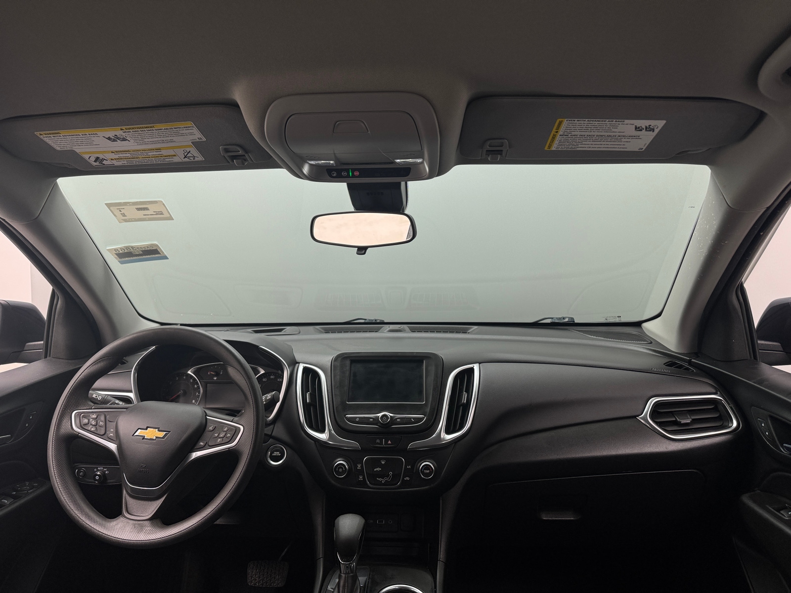 Thumbnail: 2022 Chevrolet Equinox - 3