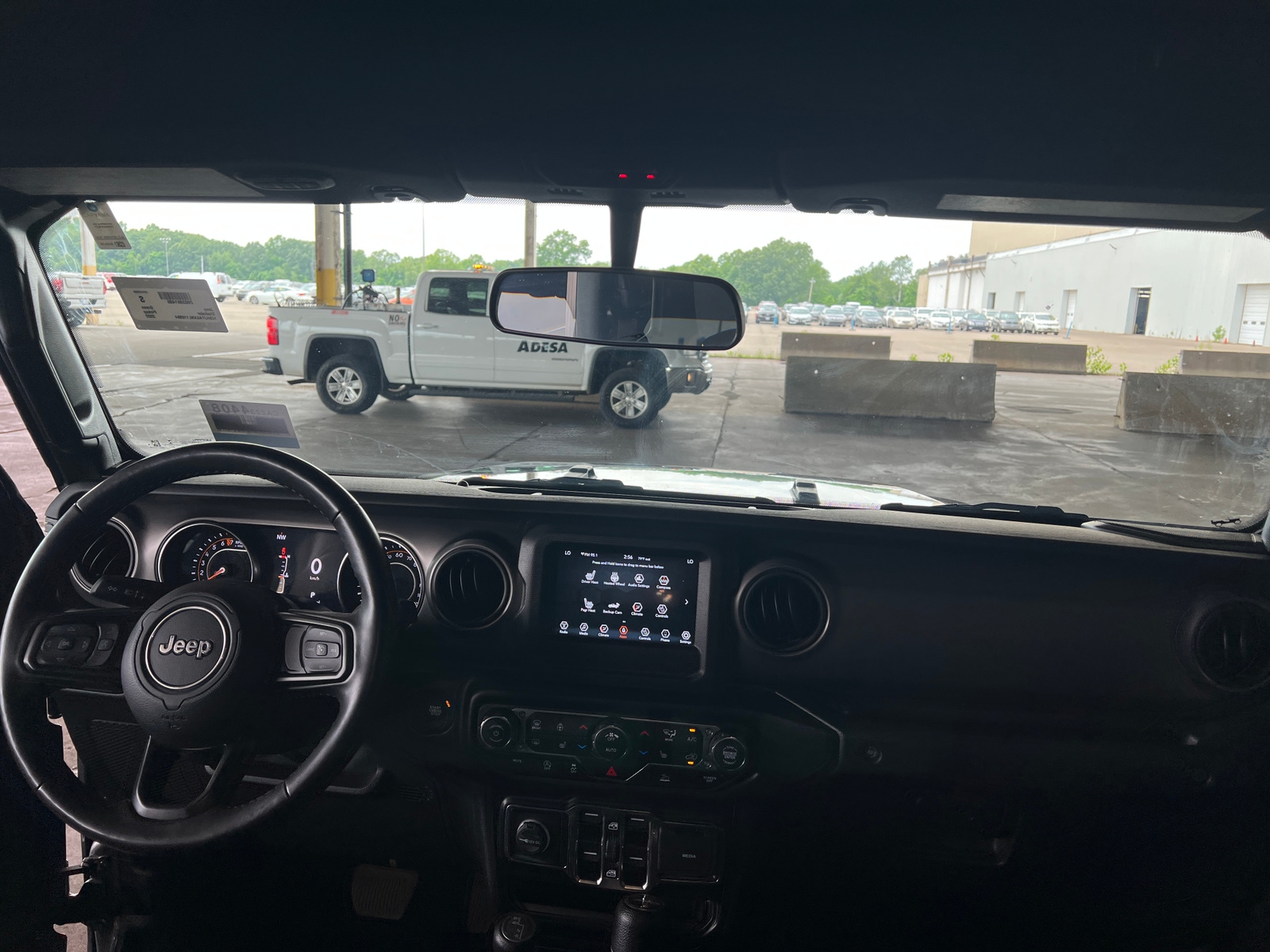 Thumbnail: 2022 Jeep Gladiator - 3