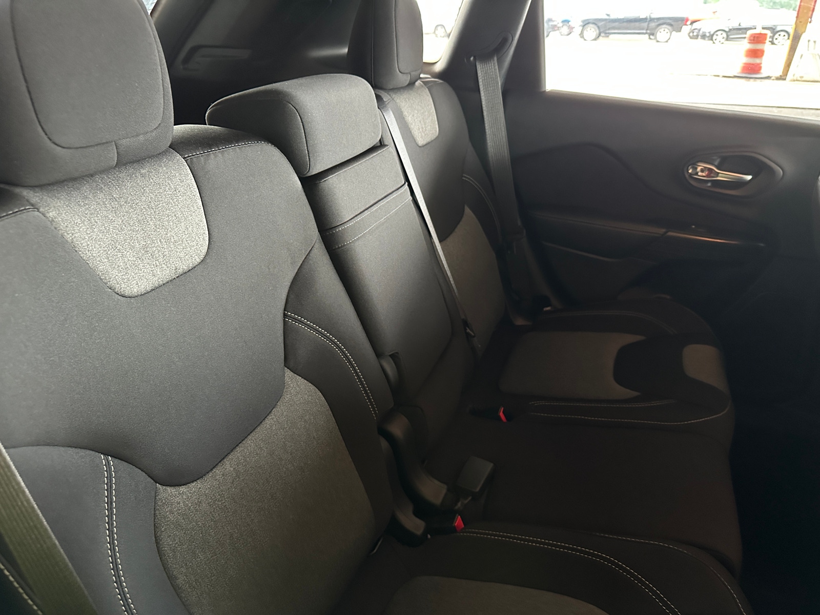 Thumbnail: 2014 Jeep Cherokee - 6