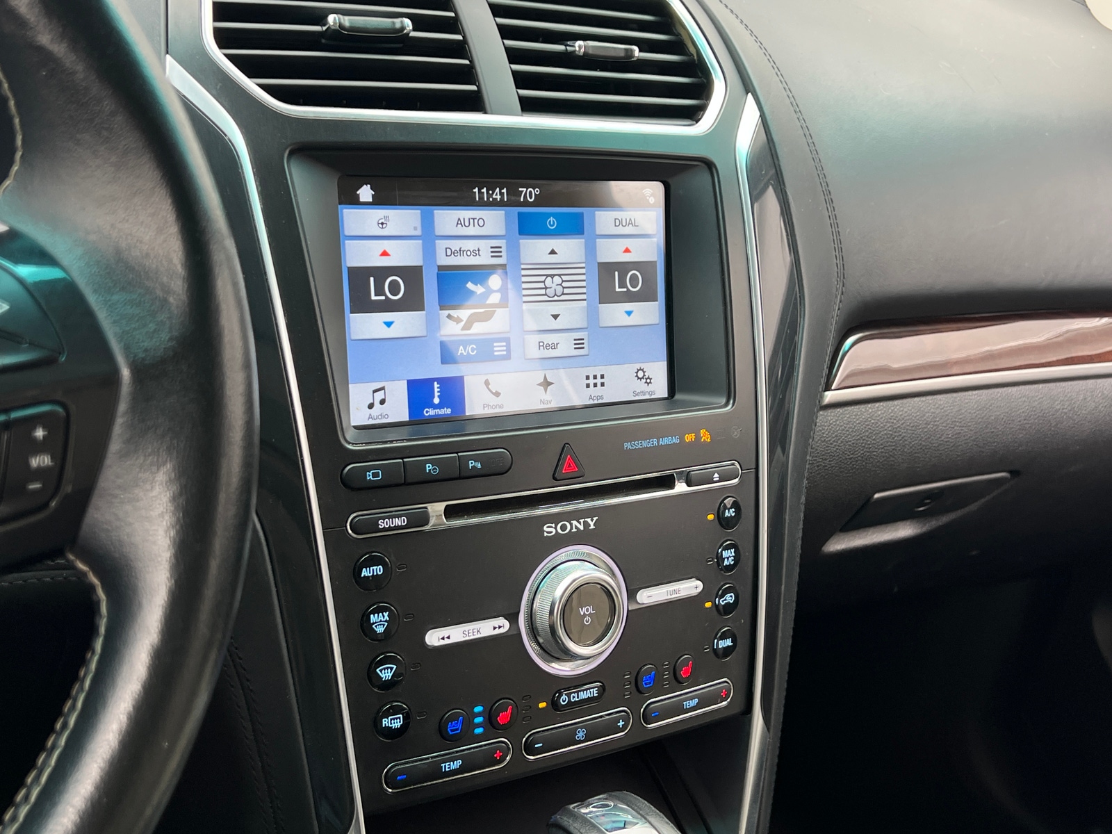 Thumbnail: 2017 Ford Explorer - 3