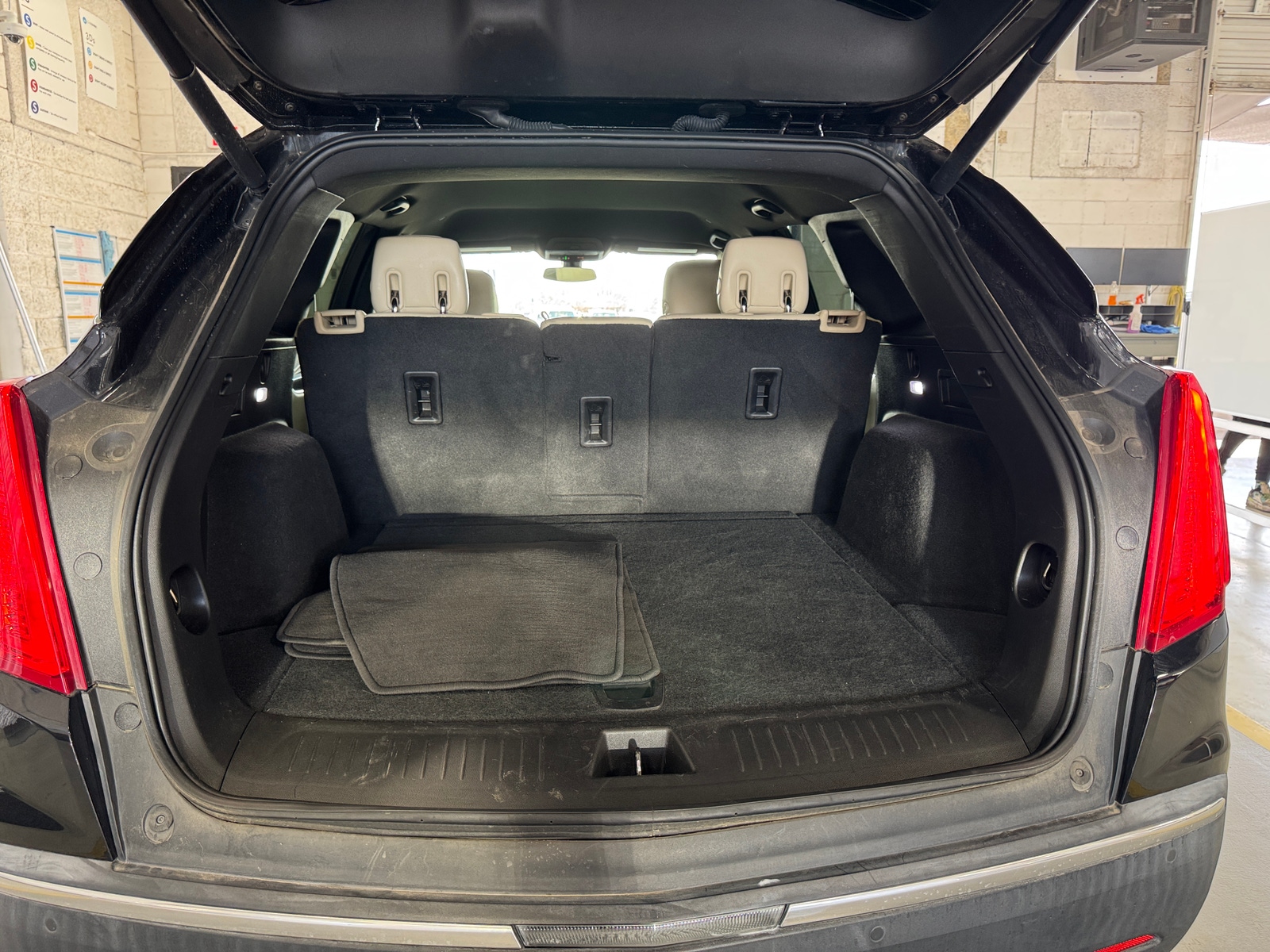 Thumbnail: 2019 Cadillac XT5 - 6