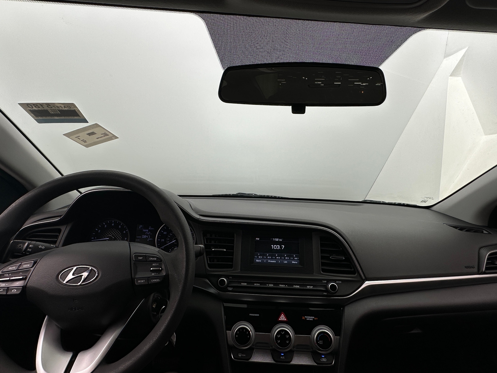 Thumbnail: 2019 Hyundai Elantra - 3