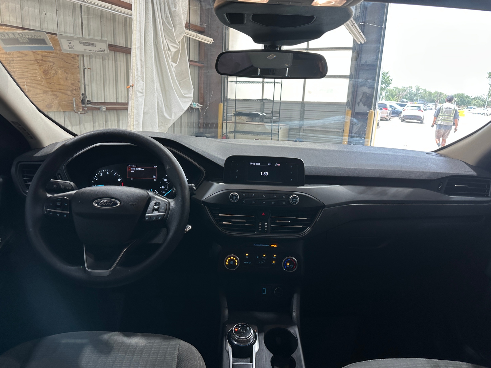 Thumbnail: 2020 Ford Escape - 3