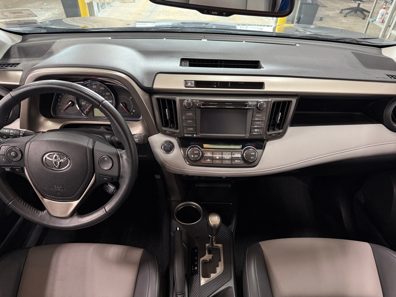Thumbnail: 2014 Toyota RAV4 - 2