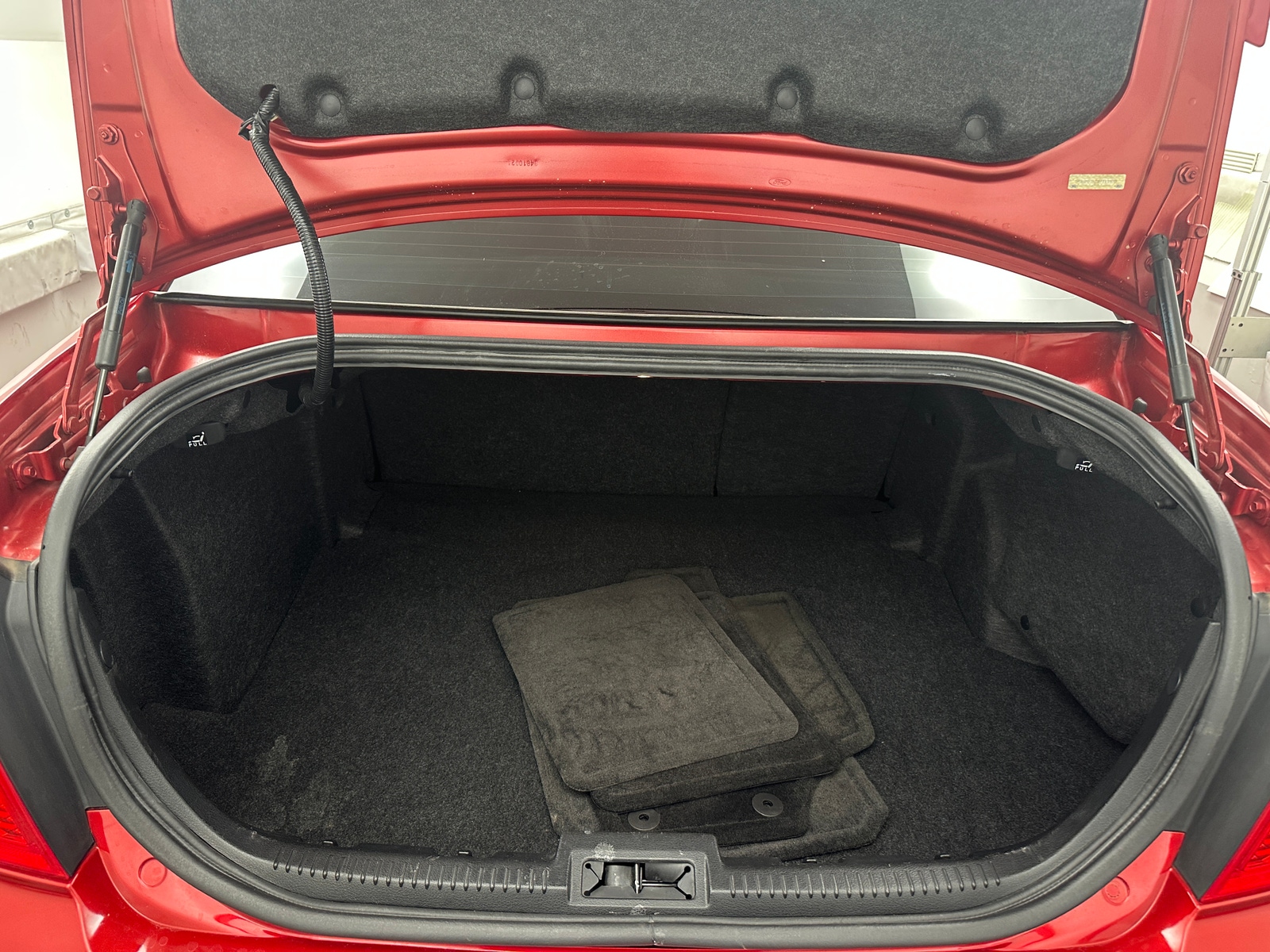 Thumbnail: 2011 Ford Fusion - 6