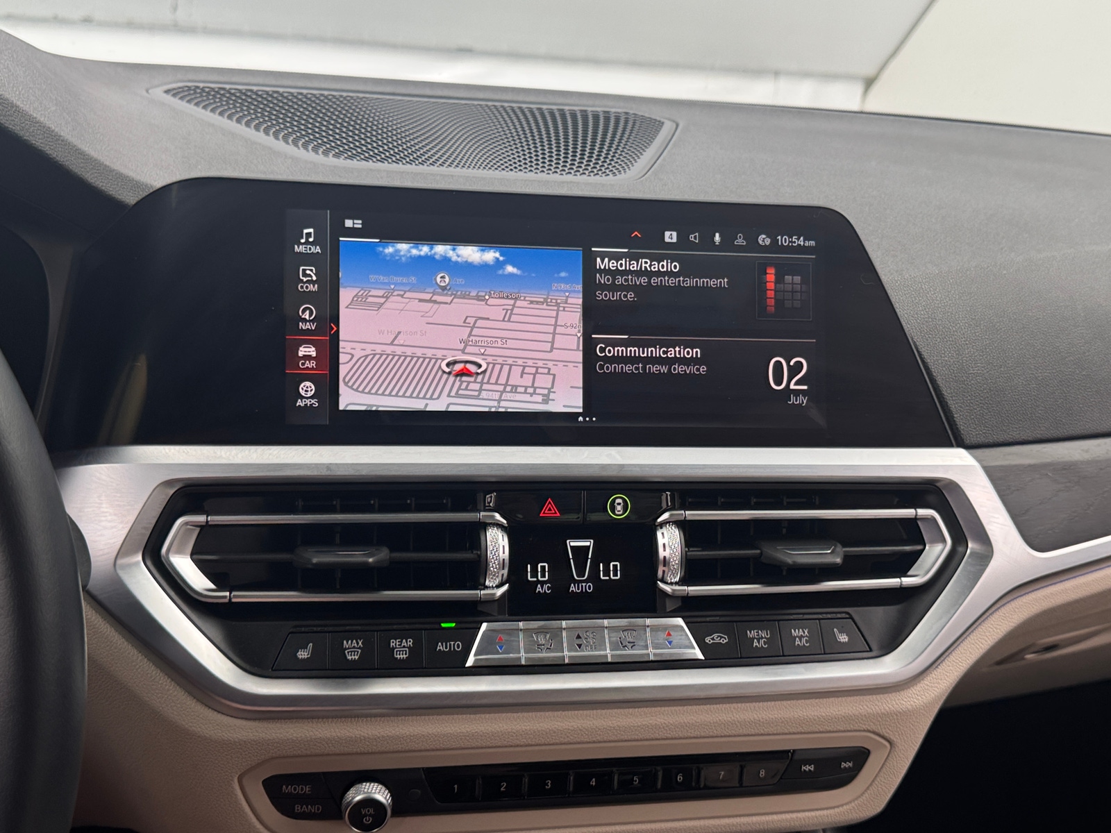 Thumbnail: 2020 BMW 3 Series - 3