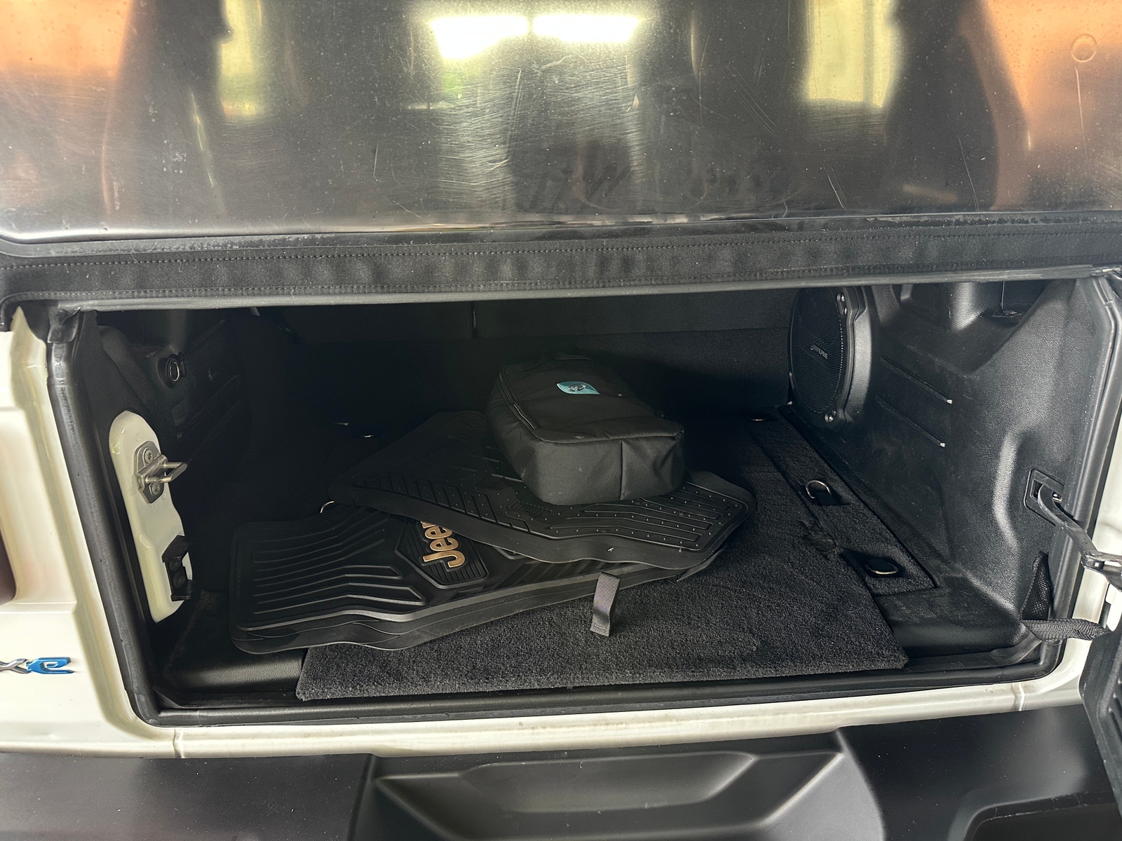 Thumbnail: 2021 Jeep Wrangler - 6