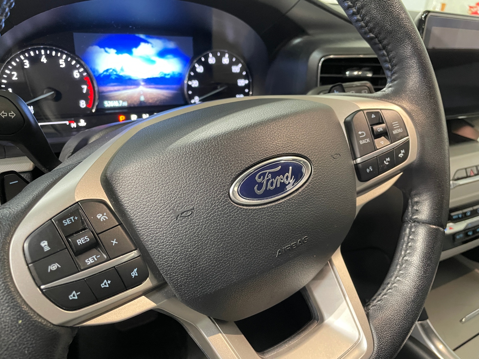 Thumbnail: 2021 Ford Explorer - 5