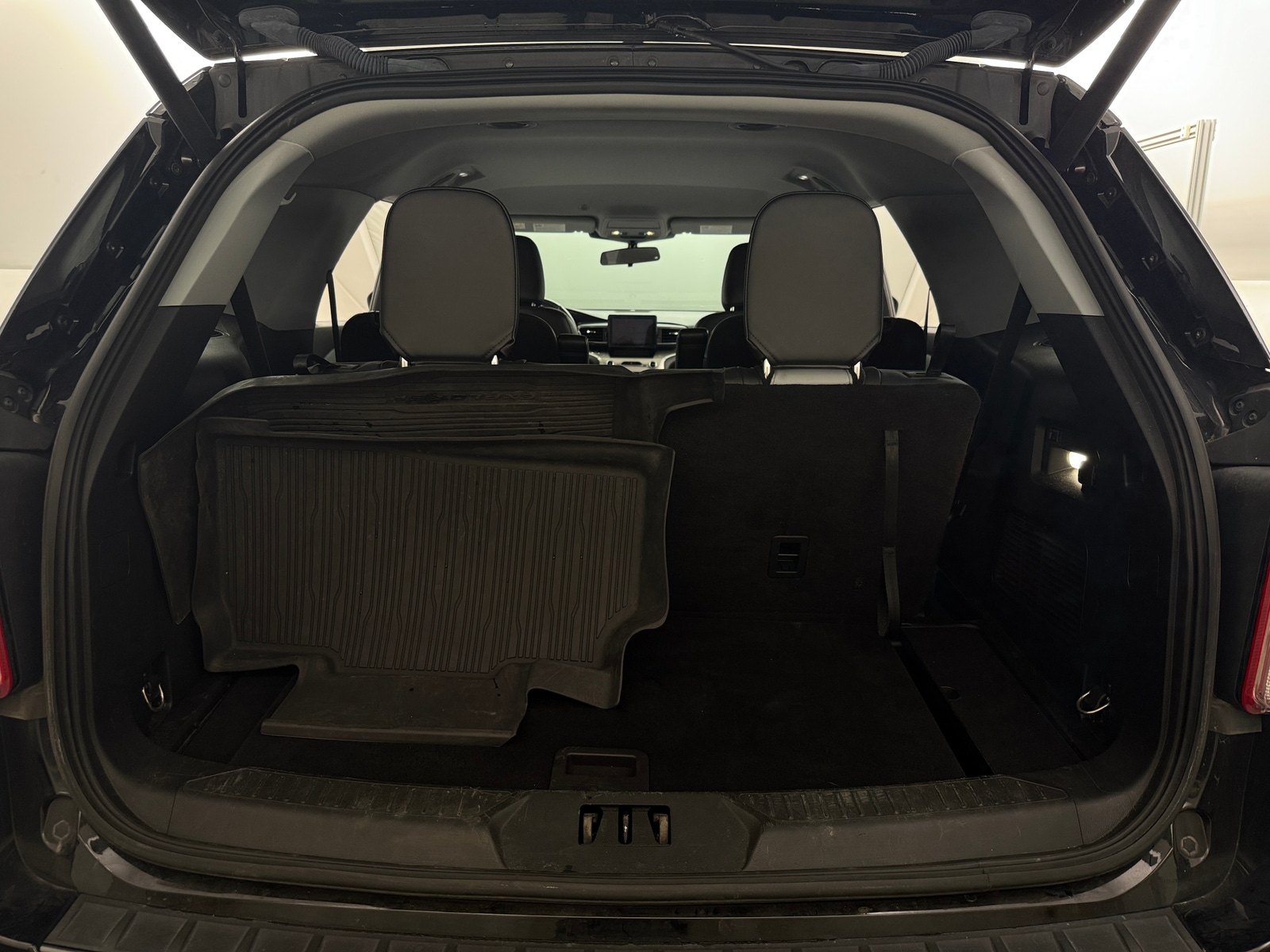 Thumbnail: 2021 Ford Explorer - 7