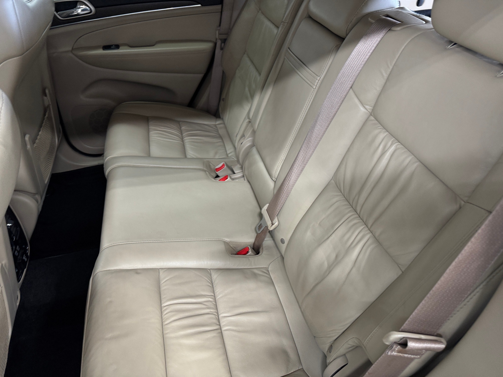 Thumbnail: 2015 Jeep Grand Cherokee - 5