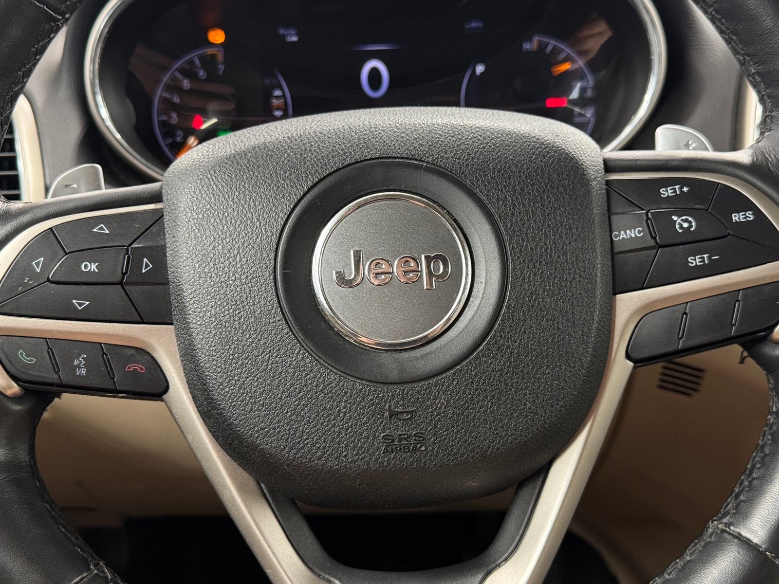 Thumbnail: 2015 Jeep Grand Cherokee - 4