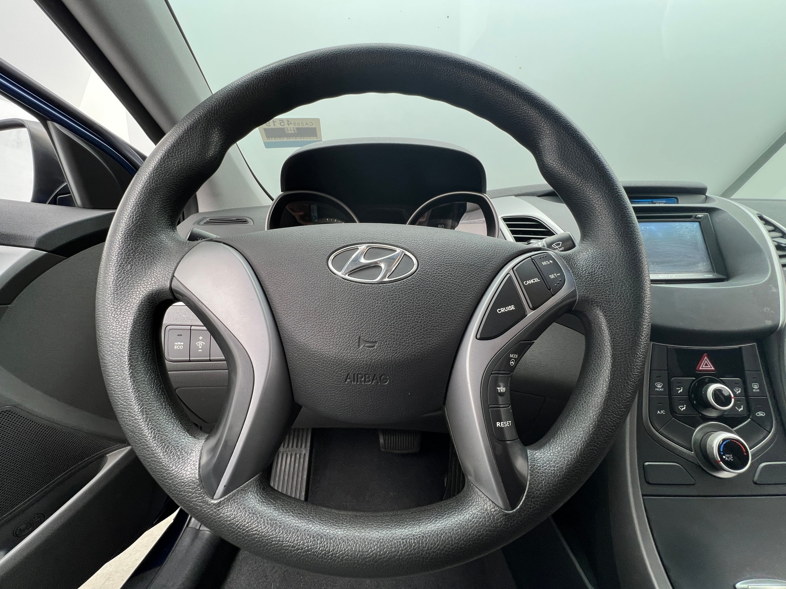 Thumbnail: 2015 Hyundai Elantra - 5