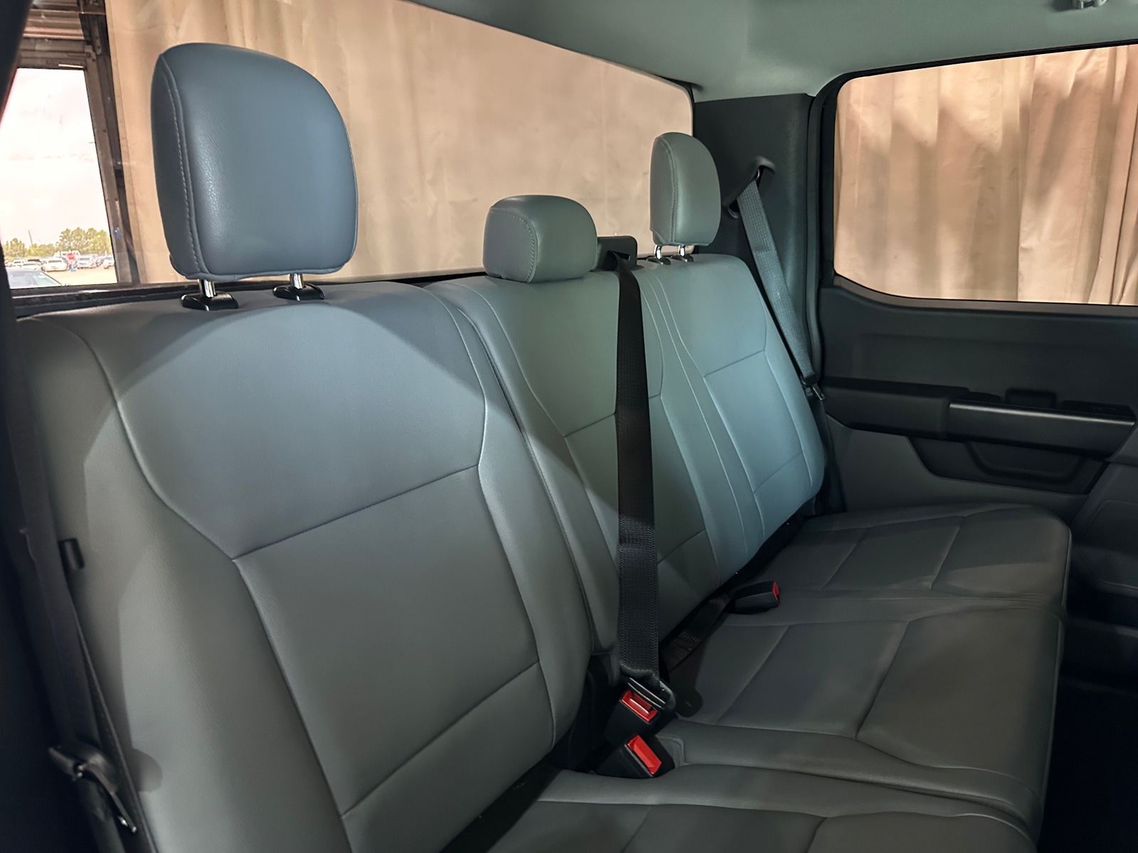Thumbnail: 2022 Ford Econoline - 6