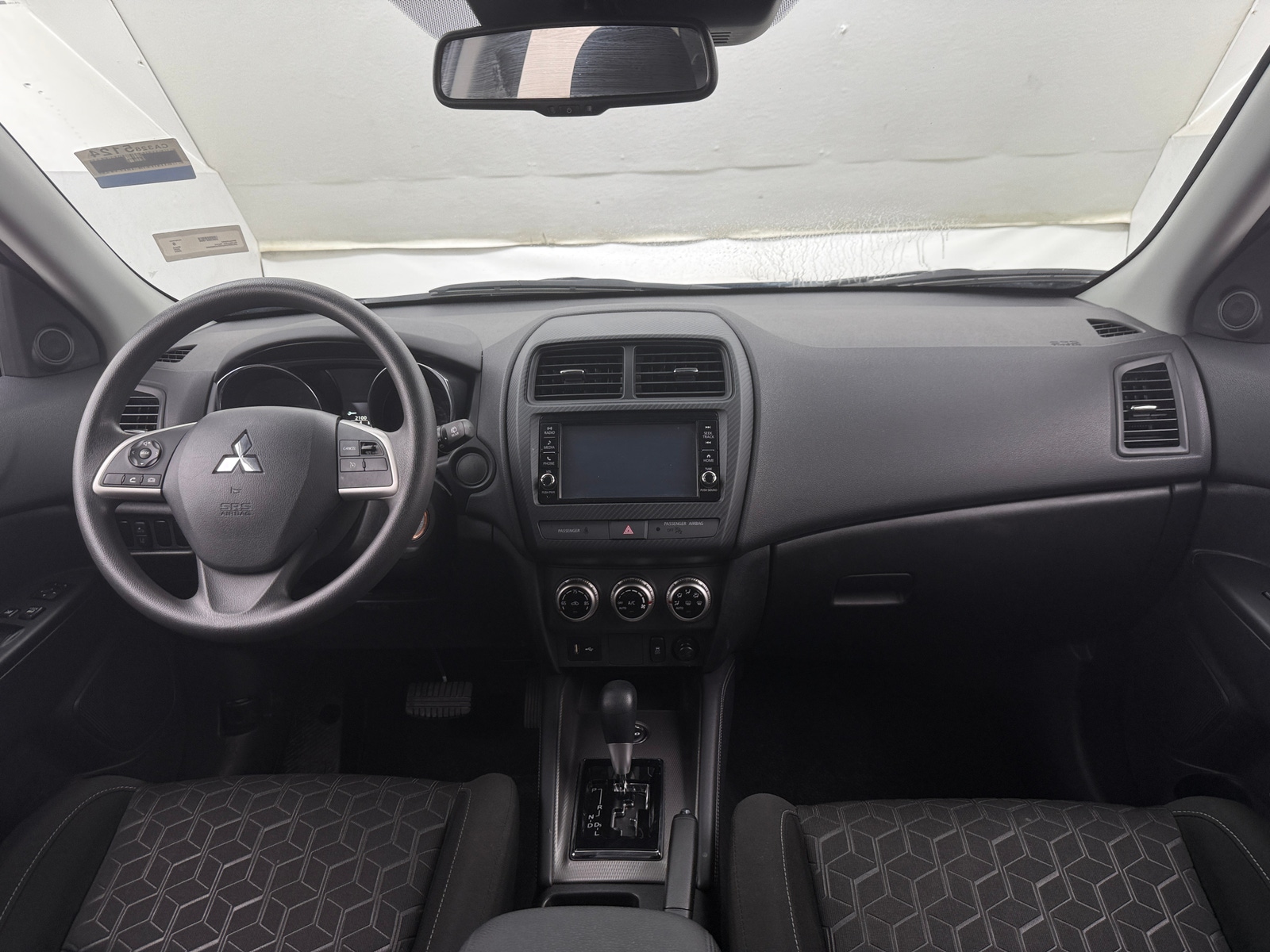 Thumbnail: 2024 Mitsubishi Outlander Sport - 3