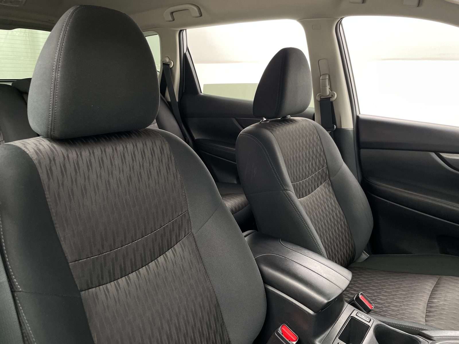 Thumbnail: 2019 Nissan Rogue - 2