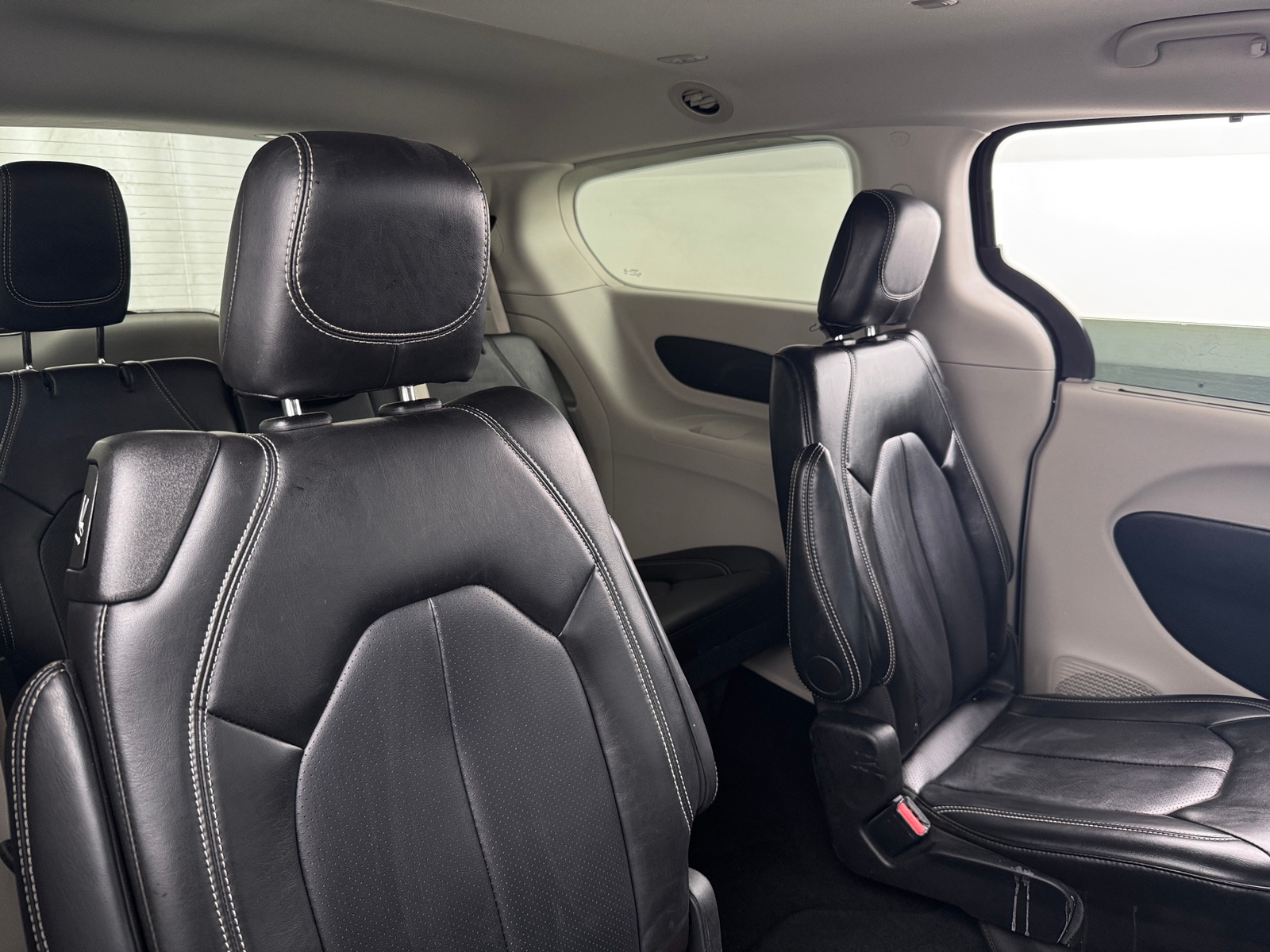 Thumbnail: 2024 Chrysler Pacifica - 5