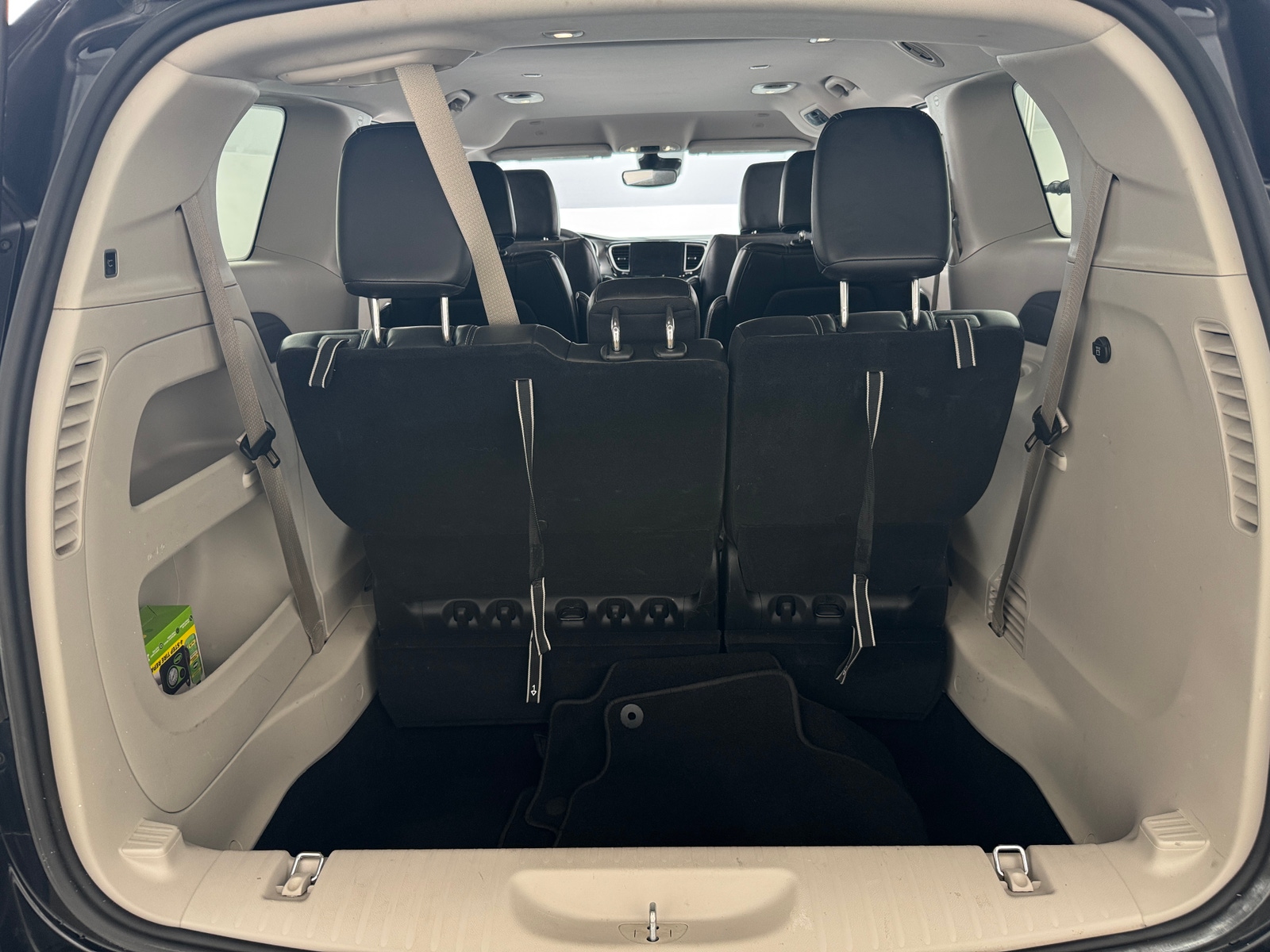 Thumbnail: 2024 Chrysler Pacifica - 6