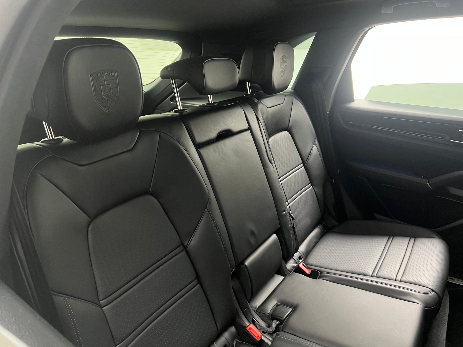 Thumbnail: 2021 Porsche Cayenne - 5