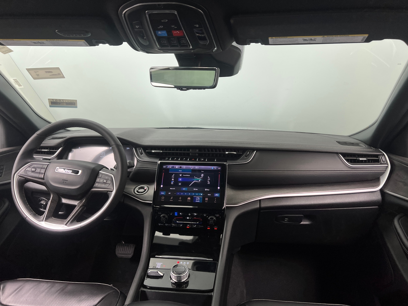 Thumbnail: 2024 Jeep Grand Cherokee L - 2