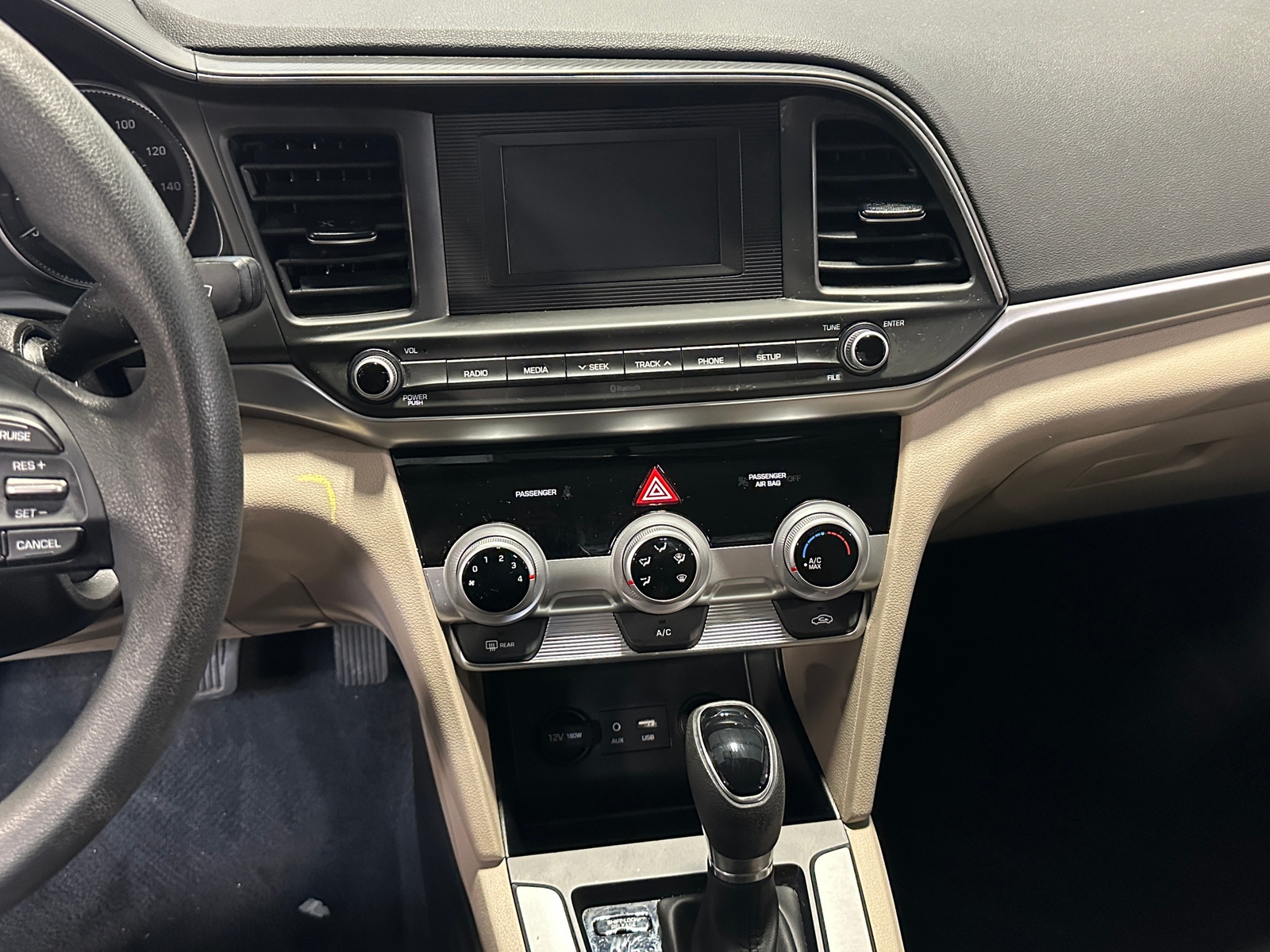 Thumbnail: 2019 Hyundai Elantra - 4