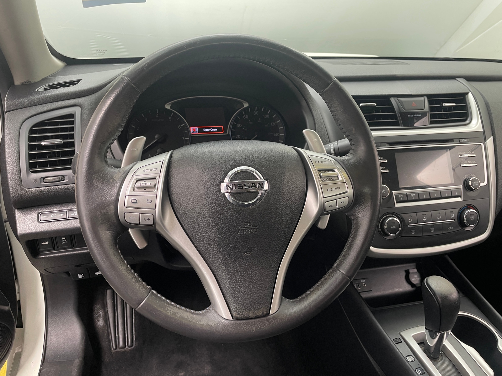 Thumbnail: 2017 Nissan Altima - 5