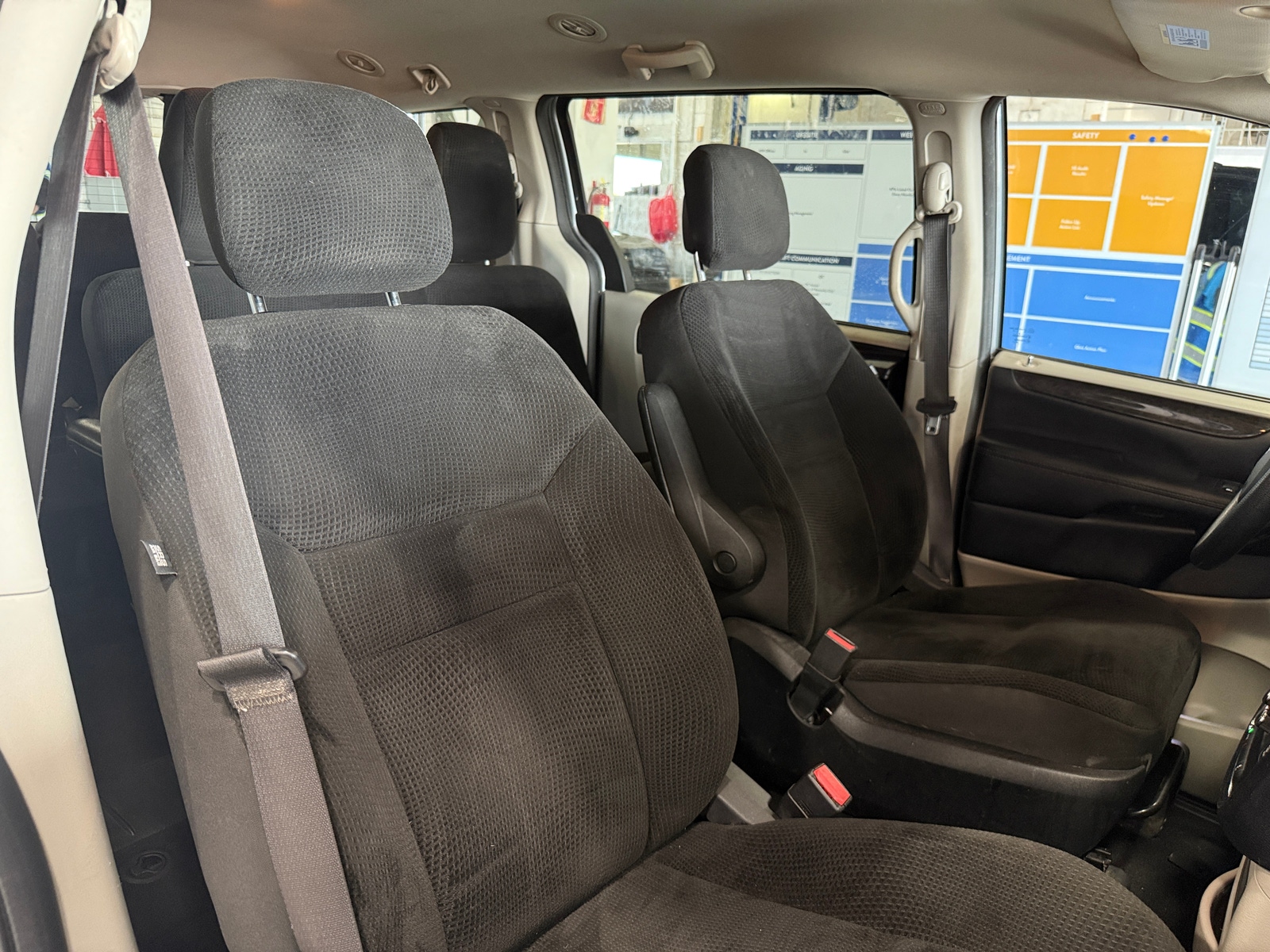 Thumbnail: 2019 Dodge Grand Caravan - 2