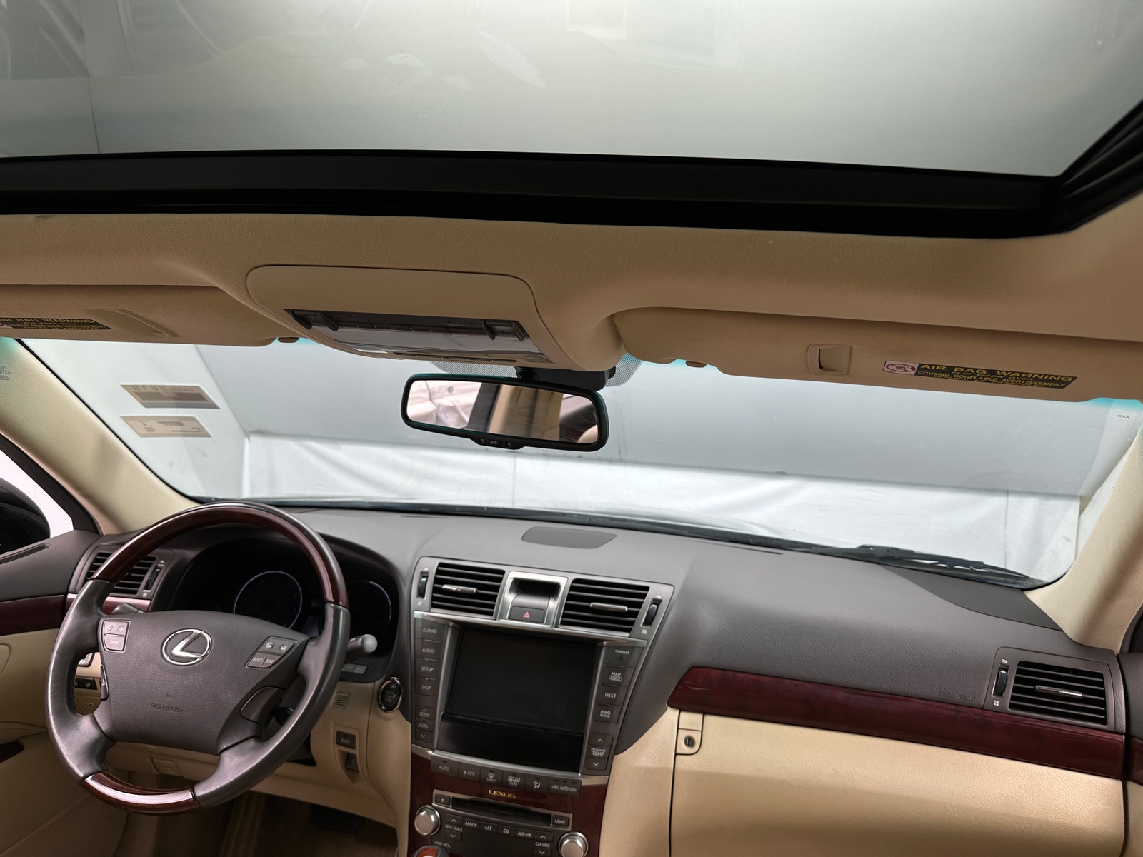 Thumbnail: 2010 Lexus LS - 2