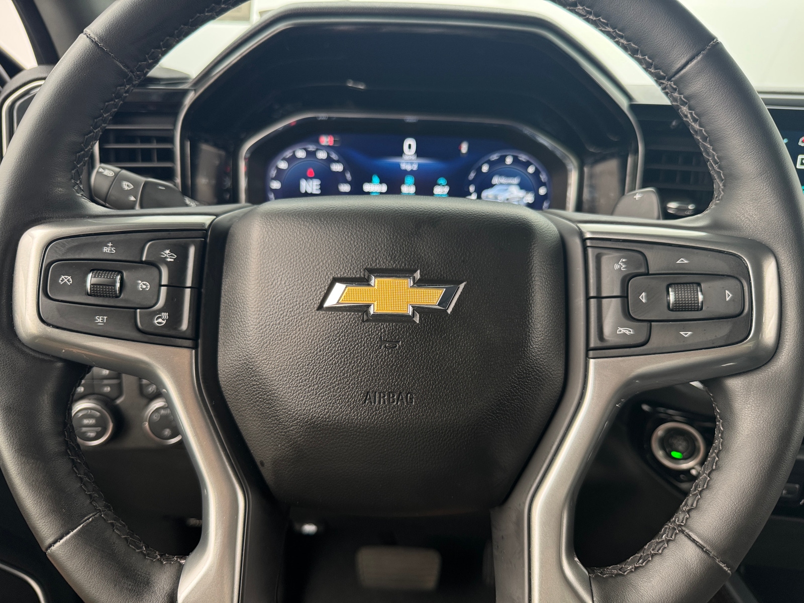 Thumbnail: 2024 Chevrolet Silverado 1500 - 5