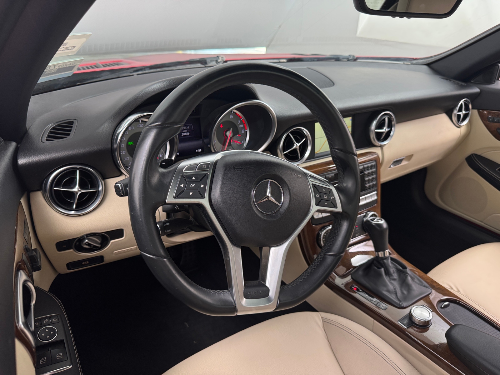Thumbnail: 2015 Mercedes-Benz SLK - 2
