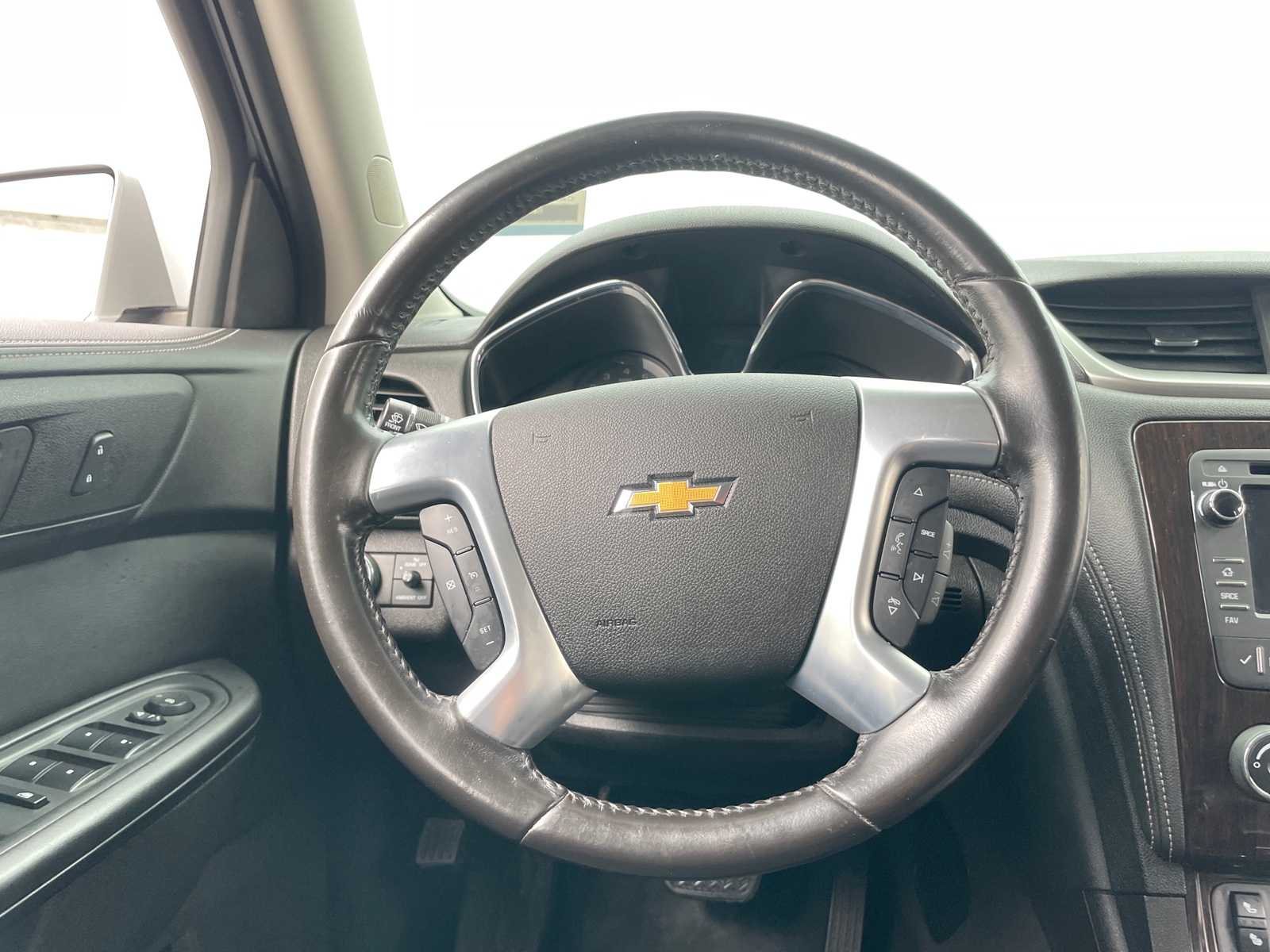 Thumbnail: 2017 Chevrolet Traverse - 5