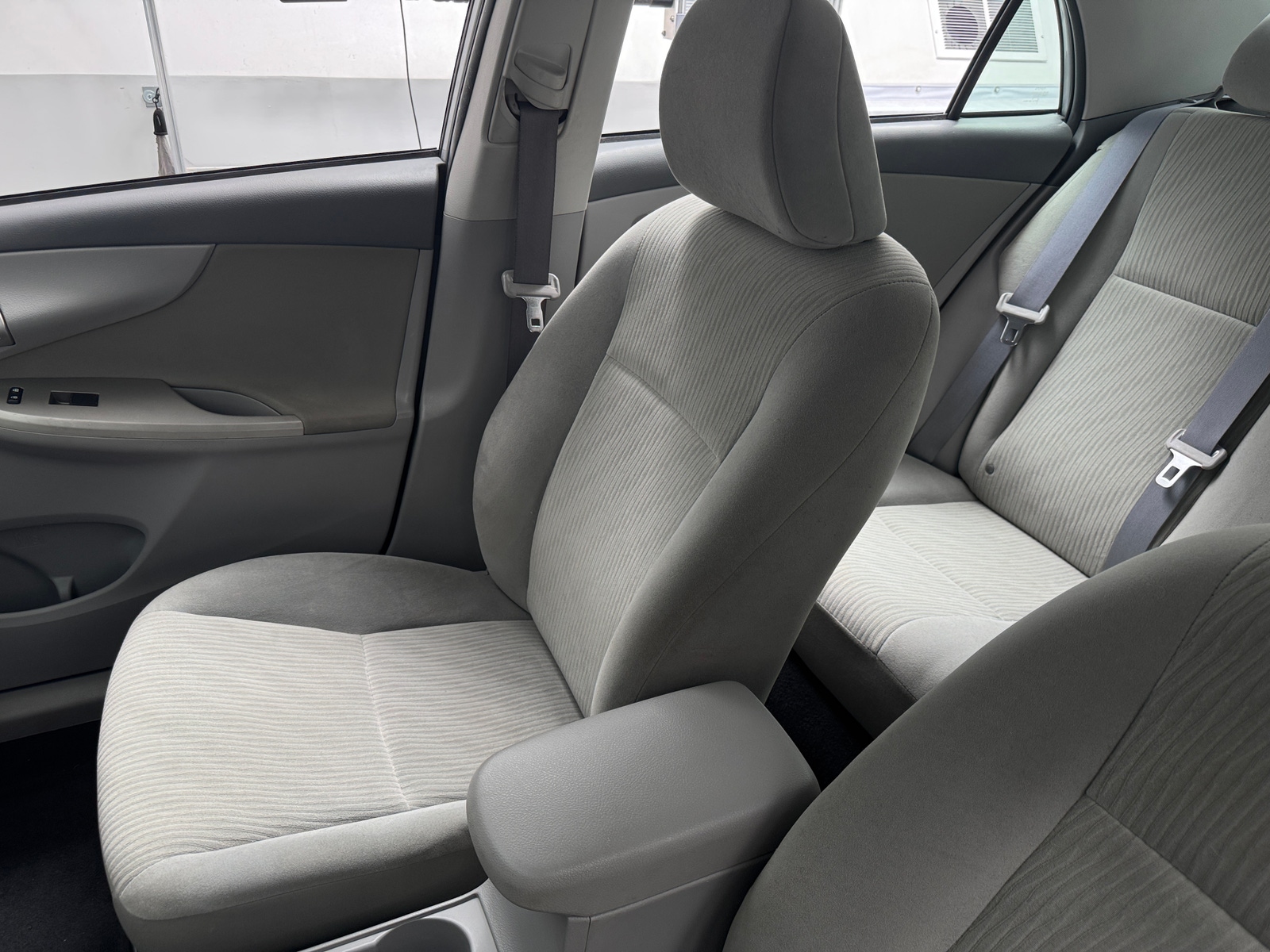 Thumbnail: 2010 Toyota Corolla - 2