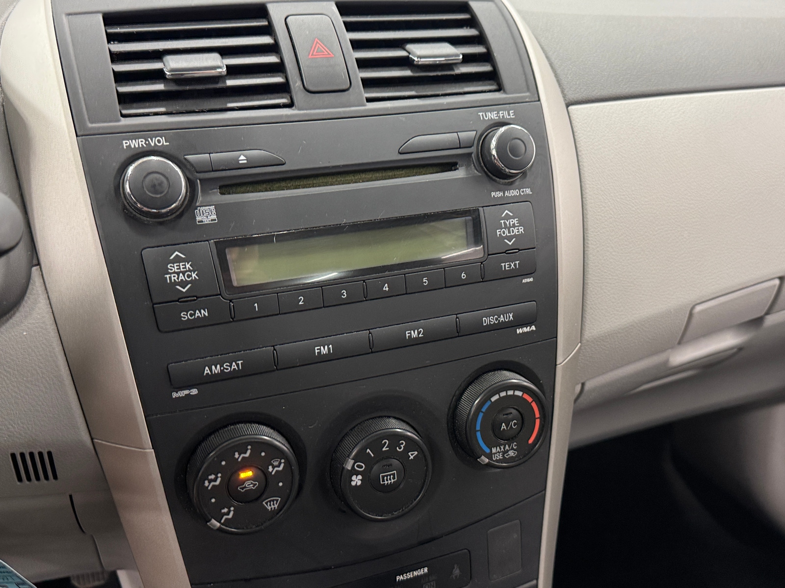 Thumbnail: 2010 Toyota Corolla - 4