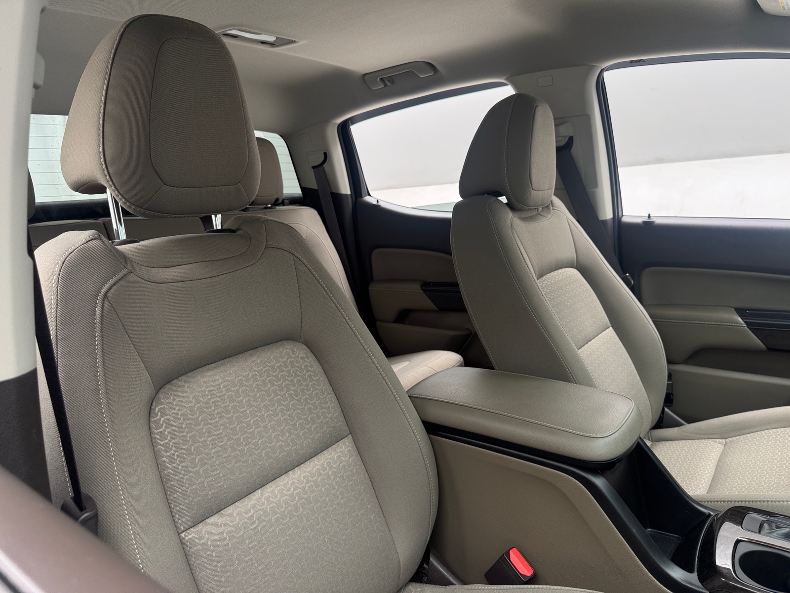 Thumbnail: 2016 GMC Canyon - 2