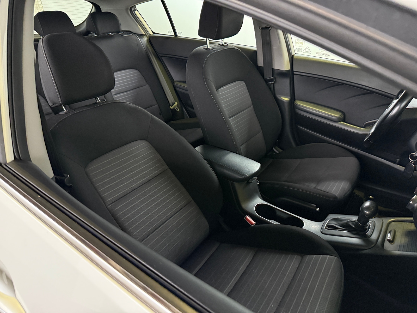 Thumbnail: 2016 Kia Forte - 2