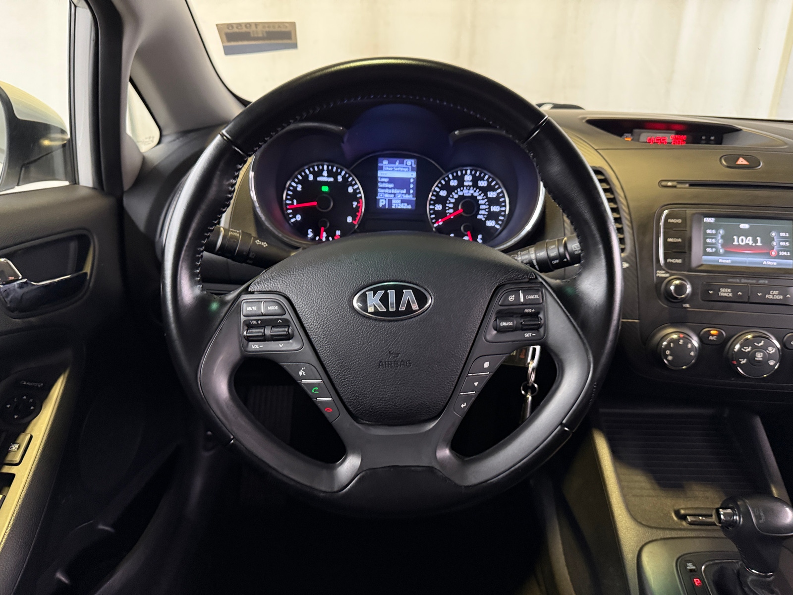 Thumbnail: 2016 Kia Forte - 5