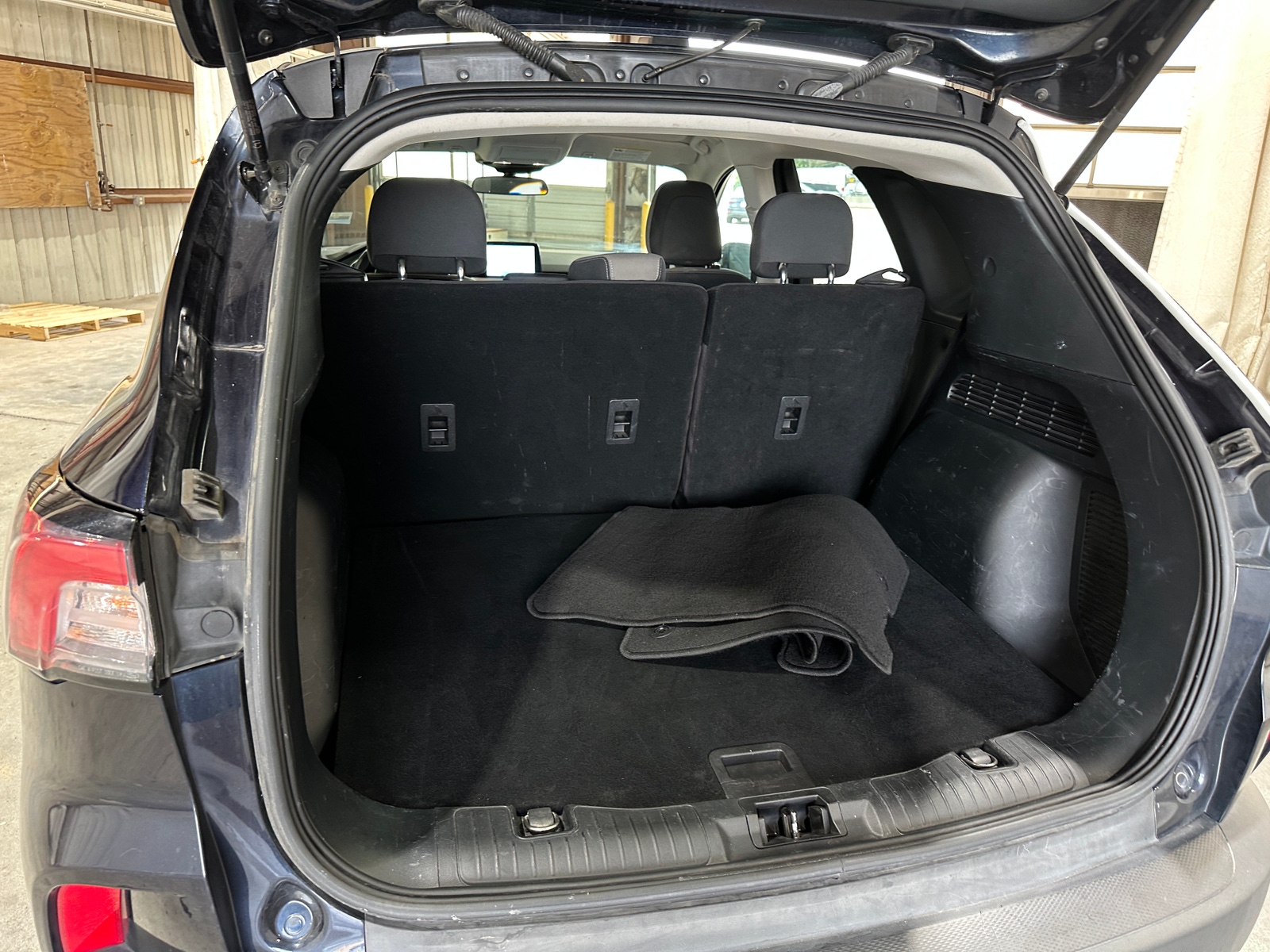 Thumbnail: 2021 Ford Escape - 7