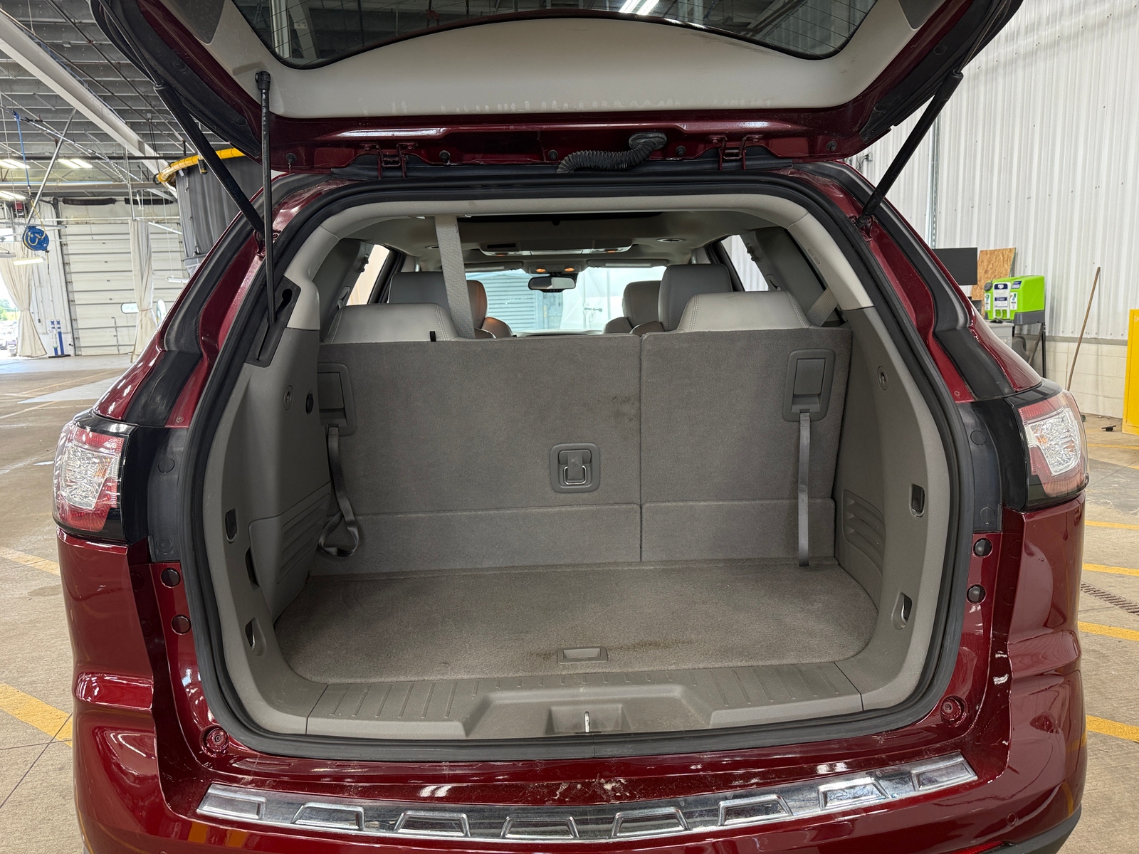 Thumbnail: 2017 Chevrolet Traverse - 6