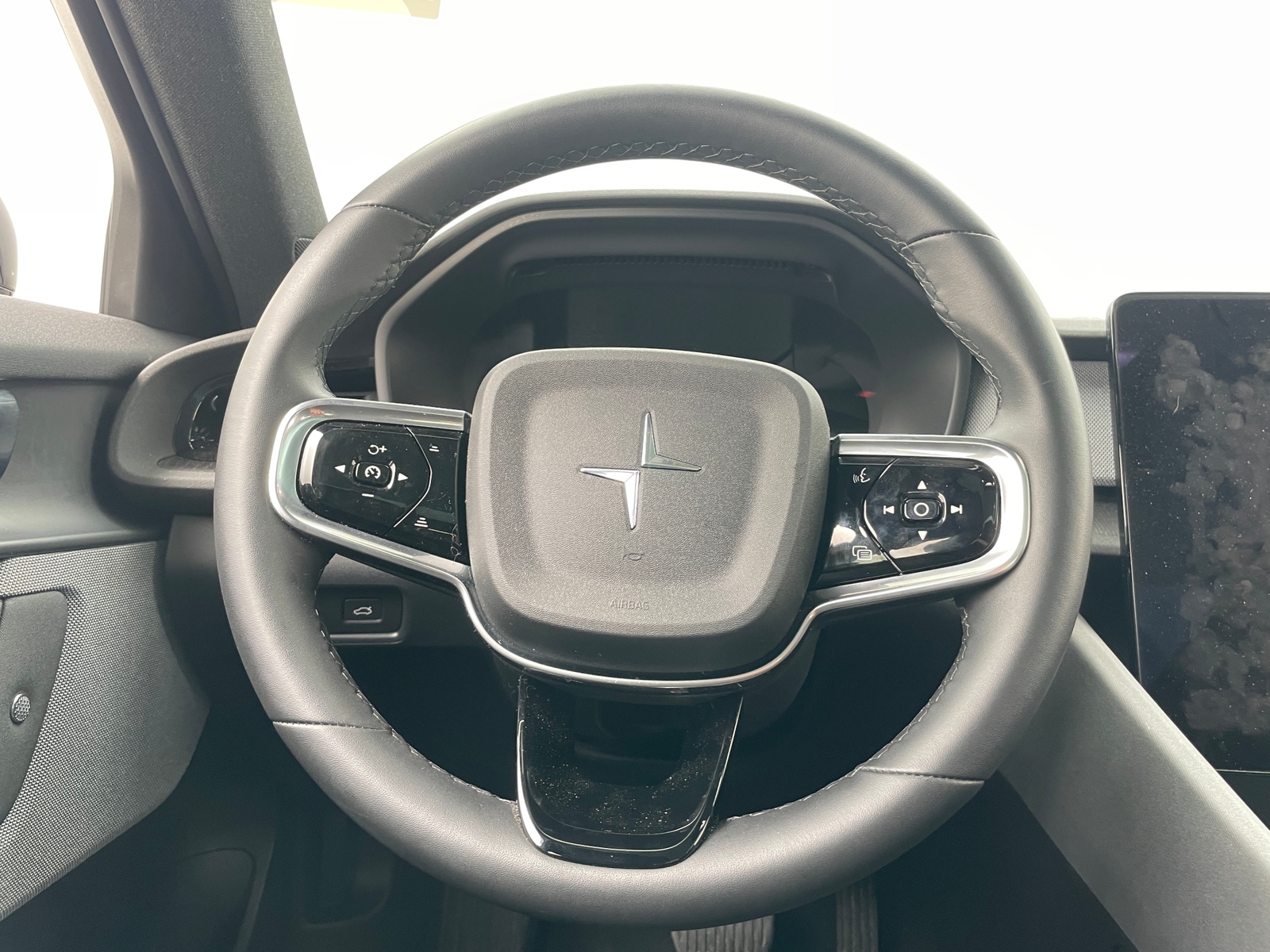 Thumbnail: 2021 Polestar 2 - 5